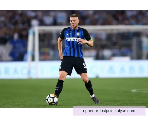 什克里尼亚尔在国米时期表现稳健，状态回暖引发关注