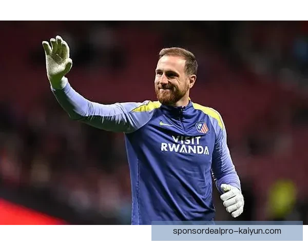 奥布拉克与库尔图瓦本赛季门将表现对比：状态稳定竞争力增强